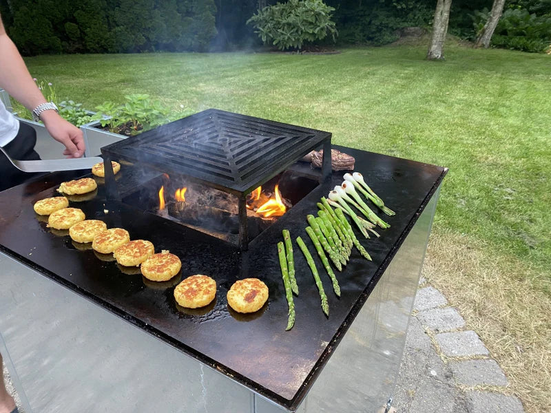 Lägereldsgrill i galvaniserat stål CUBY 80 × 80 × 40 cm
