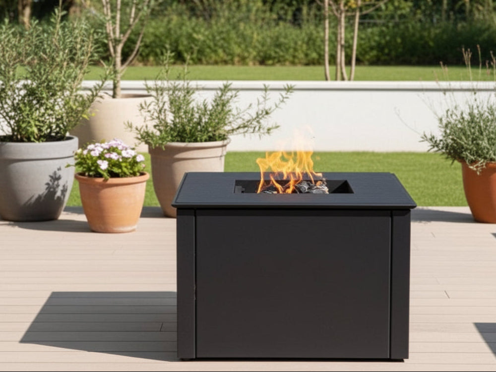 Lägereldsgrill i svartlackerat stål CUBY – 60 × 60 × 40 cm