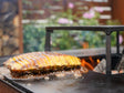 Lägereldsgrill i svartlackerat stål CUBY – 60 × 60 × 80 cm