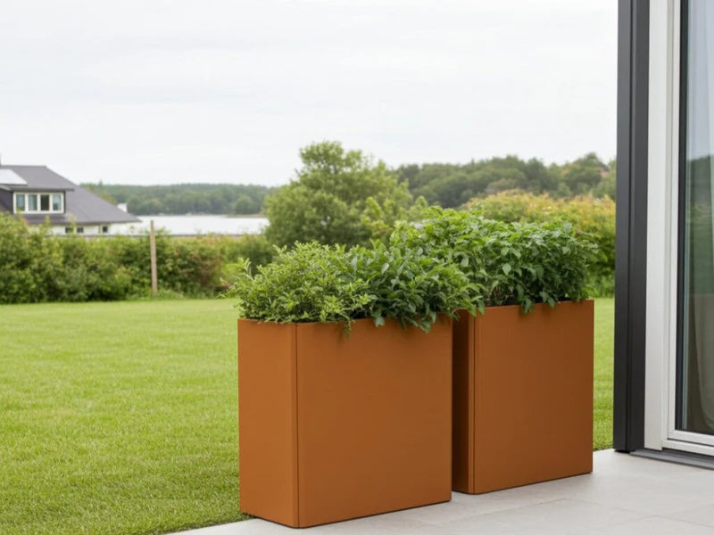 EDGY blomlåda i cortenstål i hög kompakt modell som modul